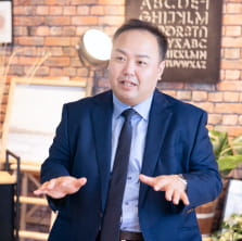 代表が話している